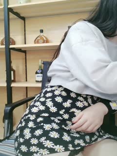 小胖哥操小妹叫声不断